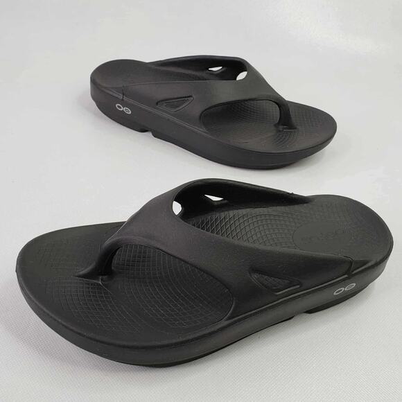 OOFOS Shoes - OOFOS Original Recovery Comfort Thong Flip Flop Sandal Black Women 7 Men 5
